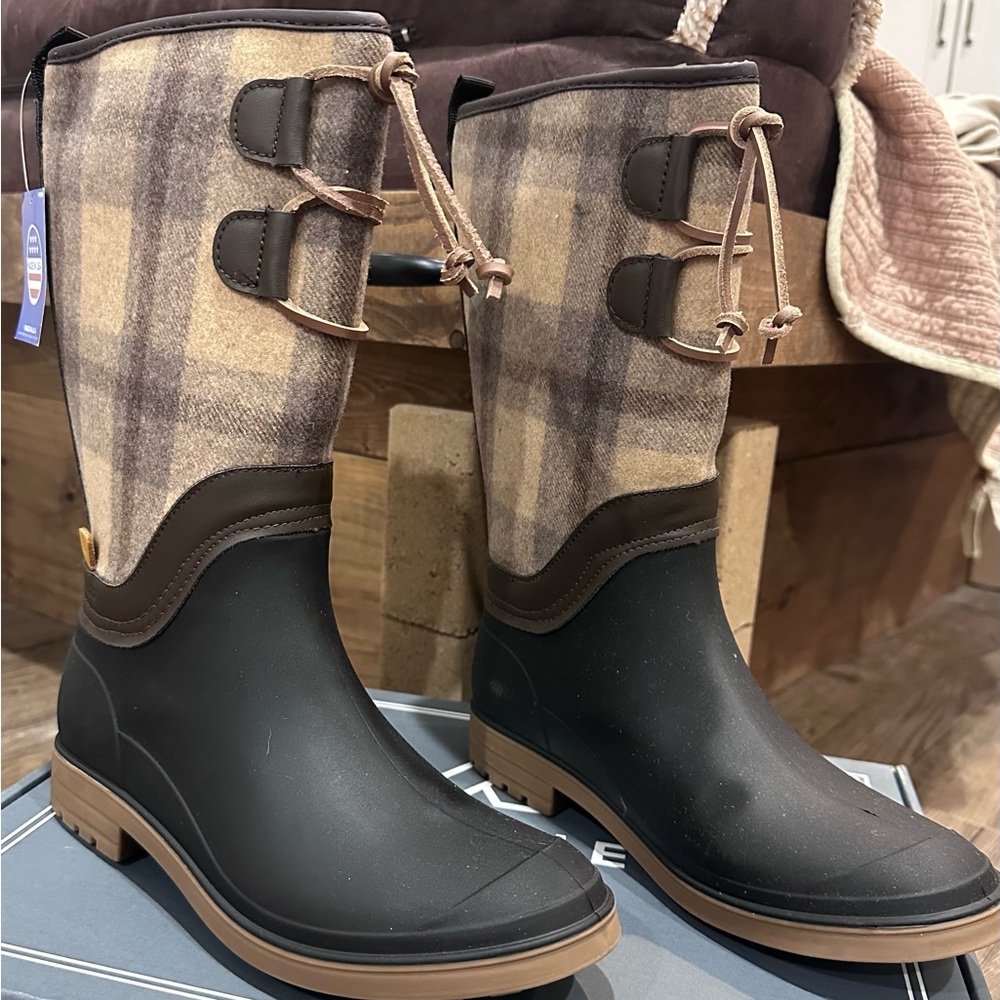 NWT Alpine Designs x kamik Hazel Boot : Women’s Size 8